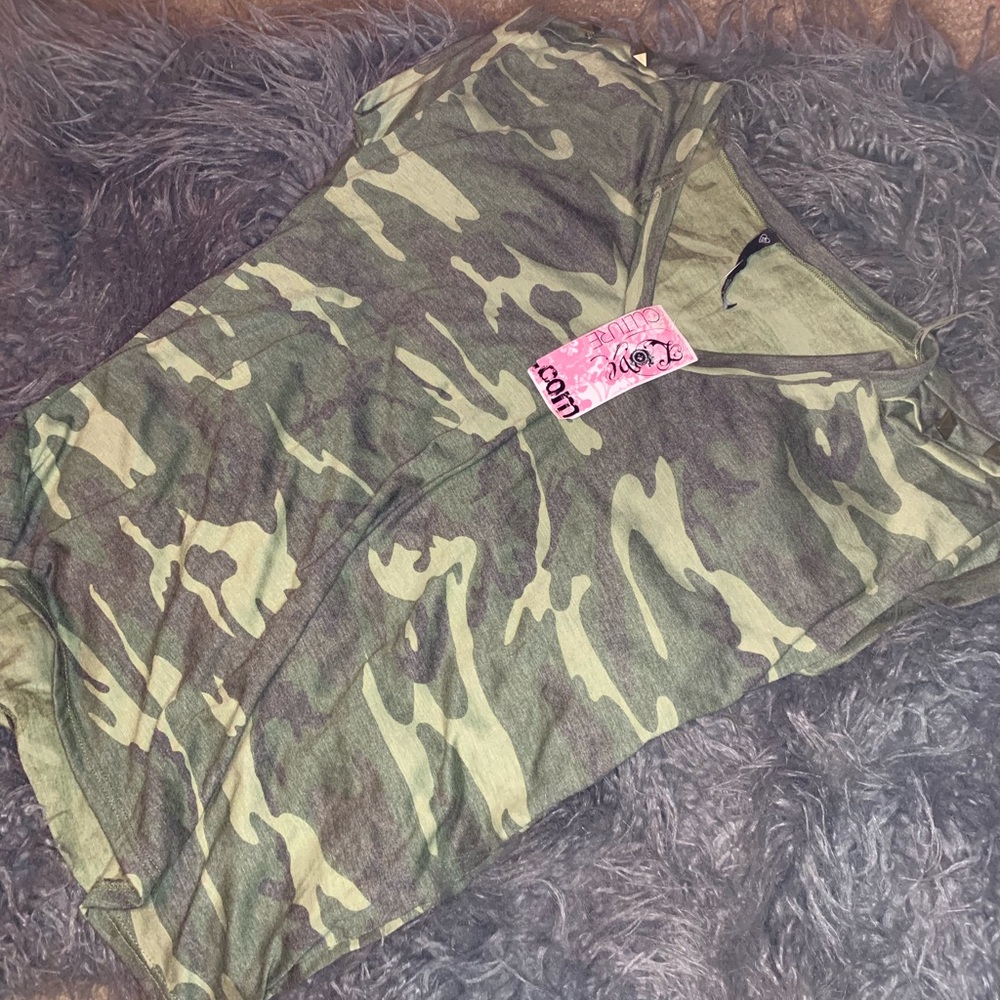 Love Culture Army Colored Top